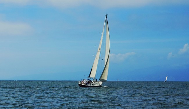 Featured image for “How A Boat Sails Upwind"